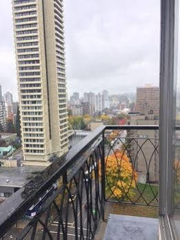 Tropicana Suite Hotel Vancouver Buitenkant foto
