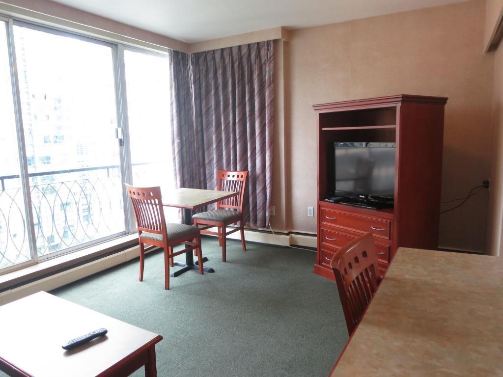 Tropicana Suite Hotel Vancouver Kamer foto